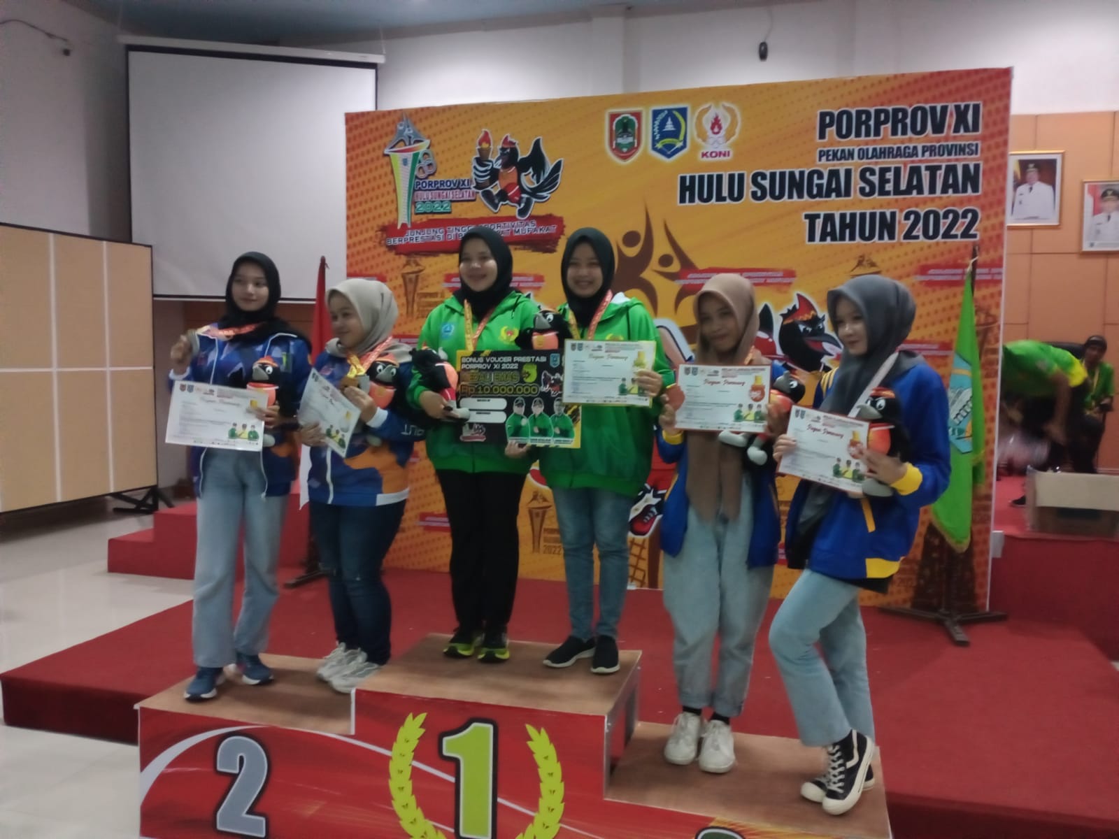 Tim Brigde MAN 2 HSU Raih Medali Pada Porprov XI Kalsel 2022