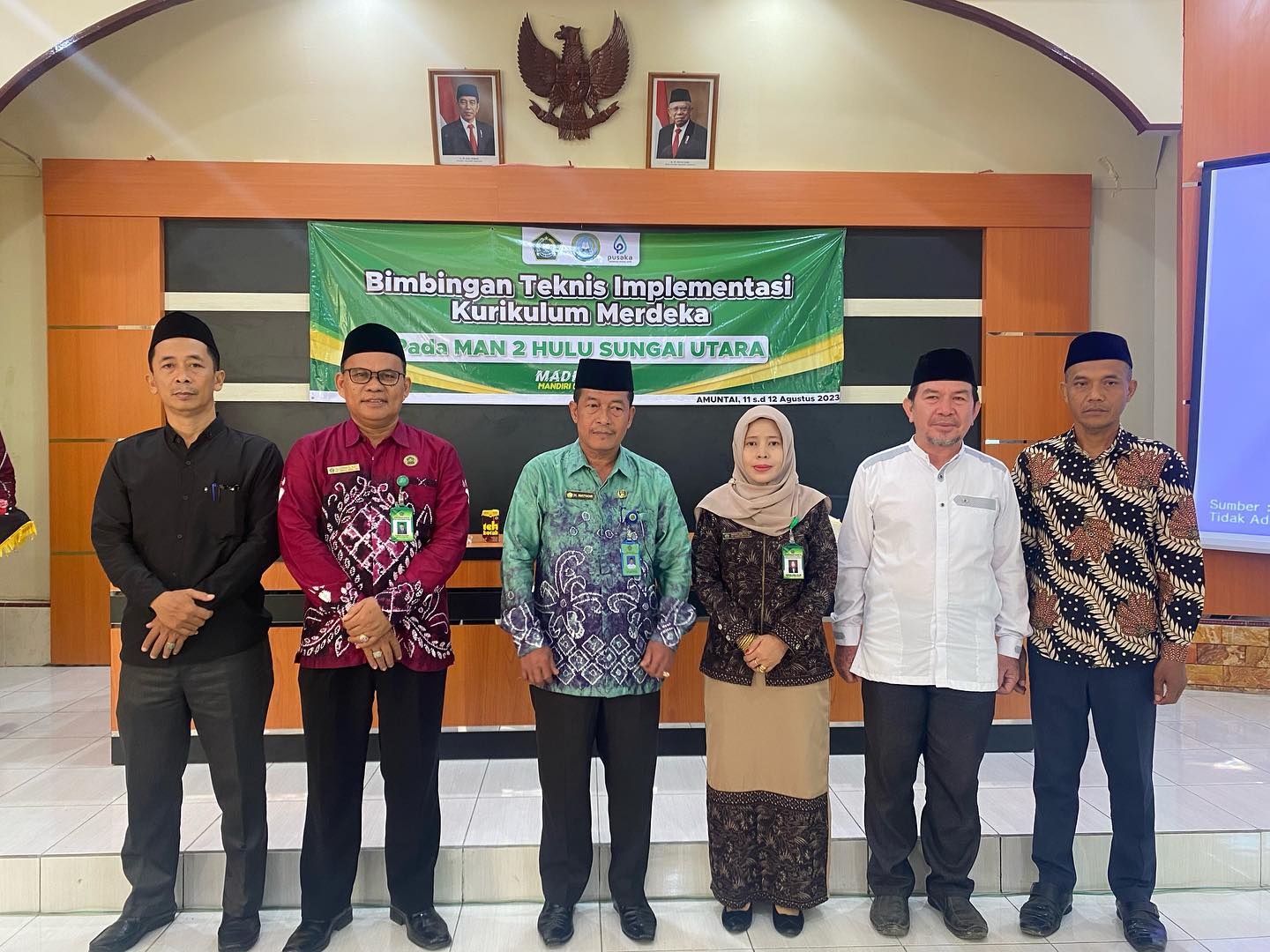 Dewan Guru MAN 2 HSU Ikuti Bimtek Implementasi Kurikulum Merdeka