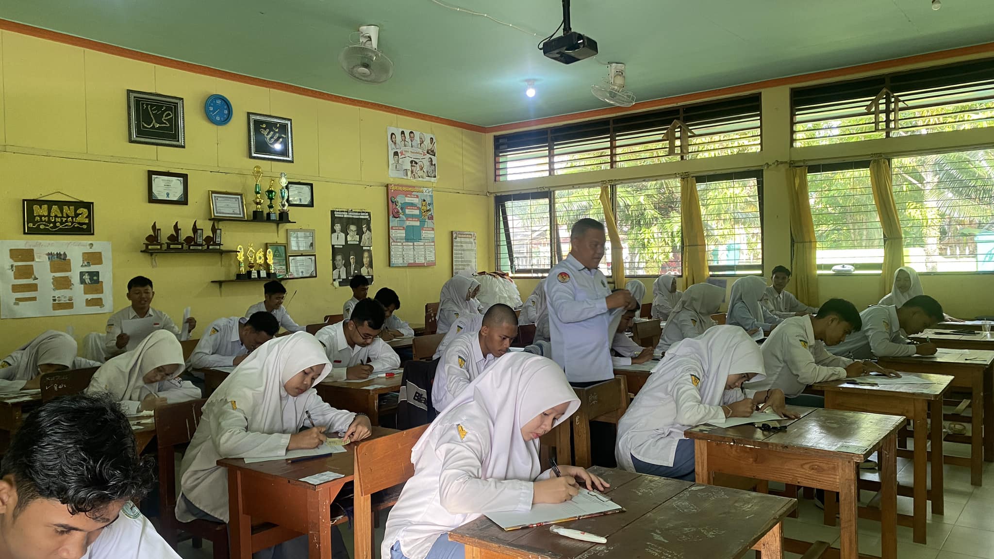 MAN 2 HSU Laksanakan Asesmen Sumatif Akhir Semester Ganjil