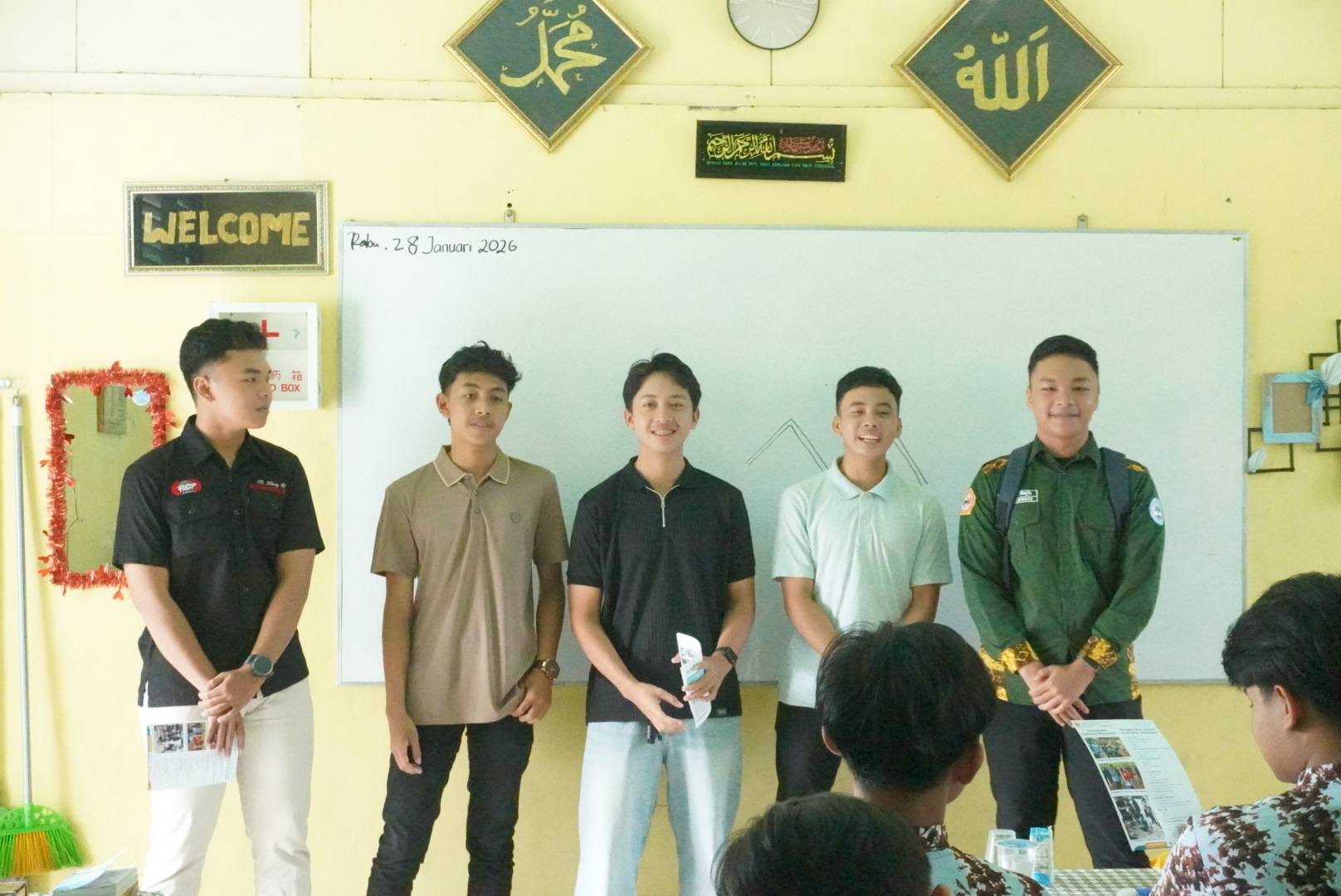 Universitas Lambung Mangkurat (UNLAM) melalui Program Studi Ilmu Lingkungan Fakultas Kehutanan melaksanakan kegiatan sosialisasi di MAN 2 HSU