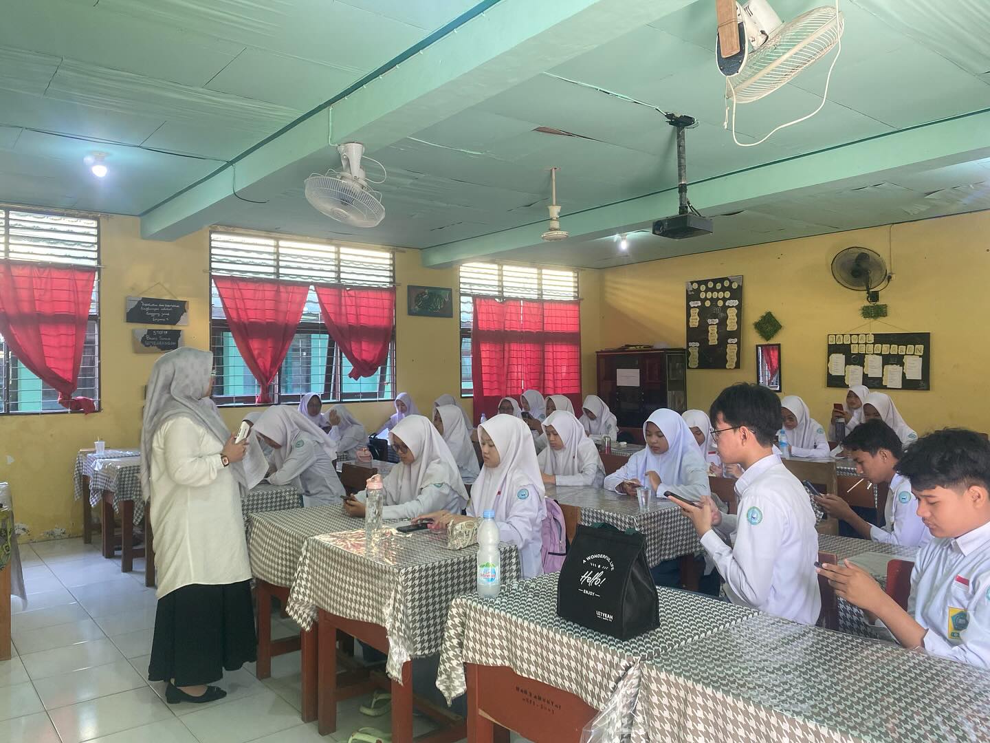 MAN 2 HSU Laksanakan Projek Penguatan Profil Pelajar Pancasila Tahun Pelajaran 2023/2024