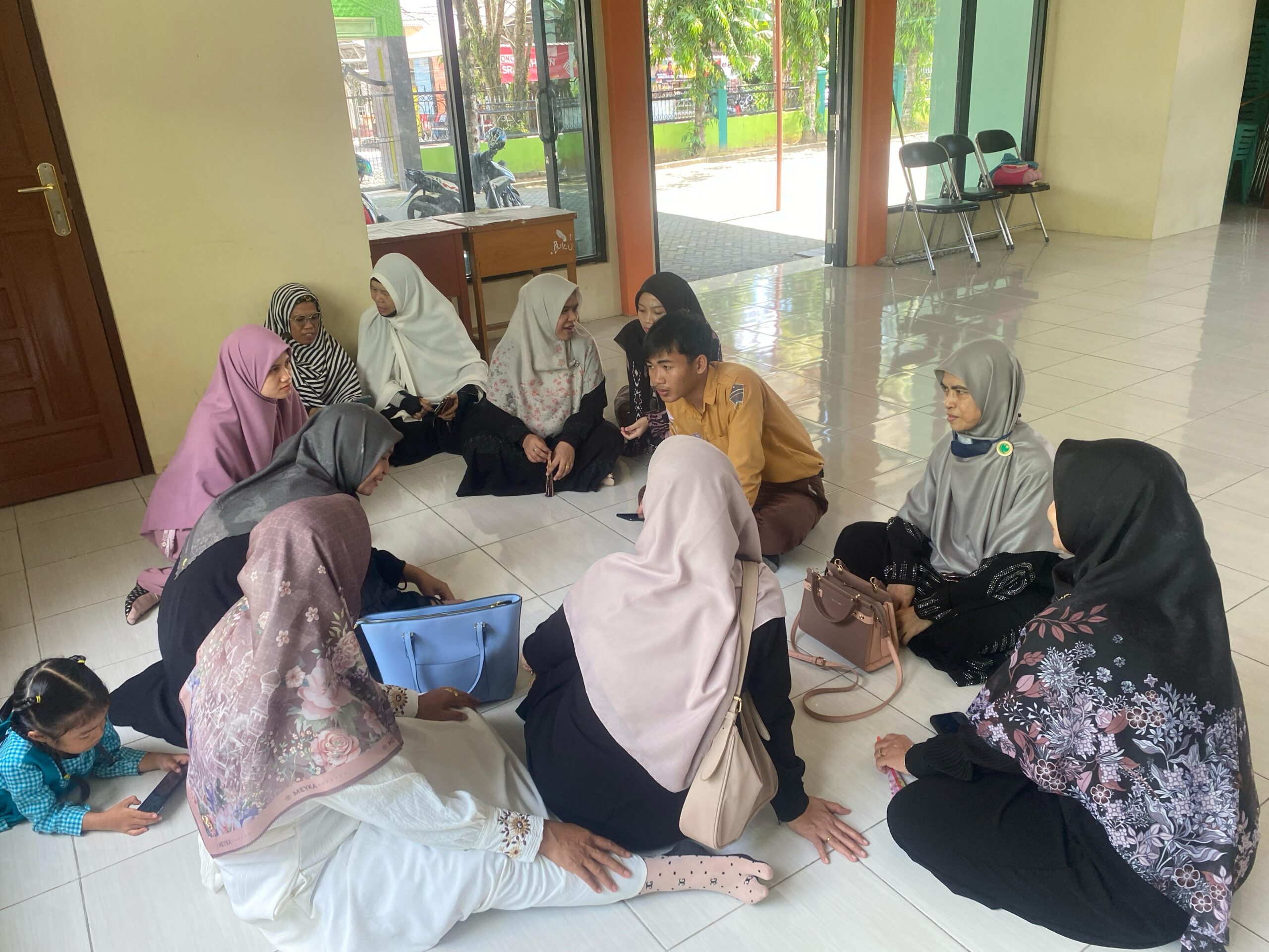 Mantapkan Persiapan, MAN 2 HSU Adakan Rapat Perpisahan Bersama OSIM