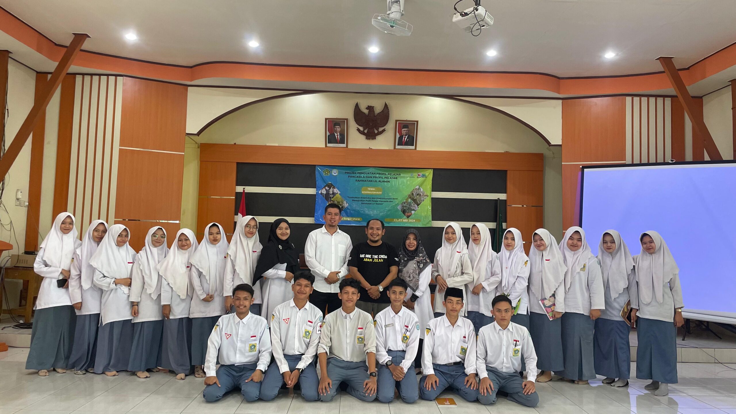 Hari Pertama P5PPRA, Siswa MAN 2 HSU Dibekali Ilmu Kewirausahaan.