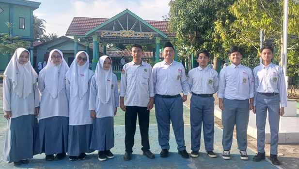 Siswa/i MAN 2 HSU Menjadi Delegasi Paduan Suara HUT RI Ke-80