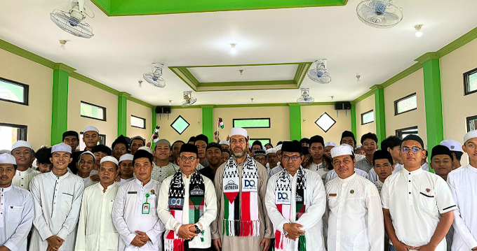 Syekh dari Palestina, Syekh Dr. Muhammad Thahir Al-Qiram lakukan Safari Dakwah Ramadhan di MAN 2 HSU