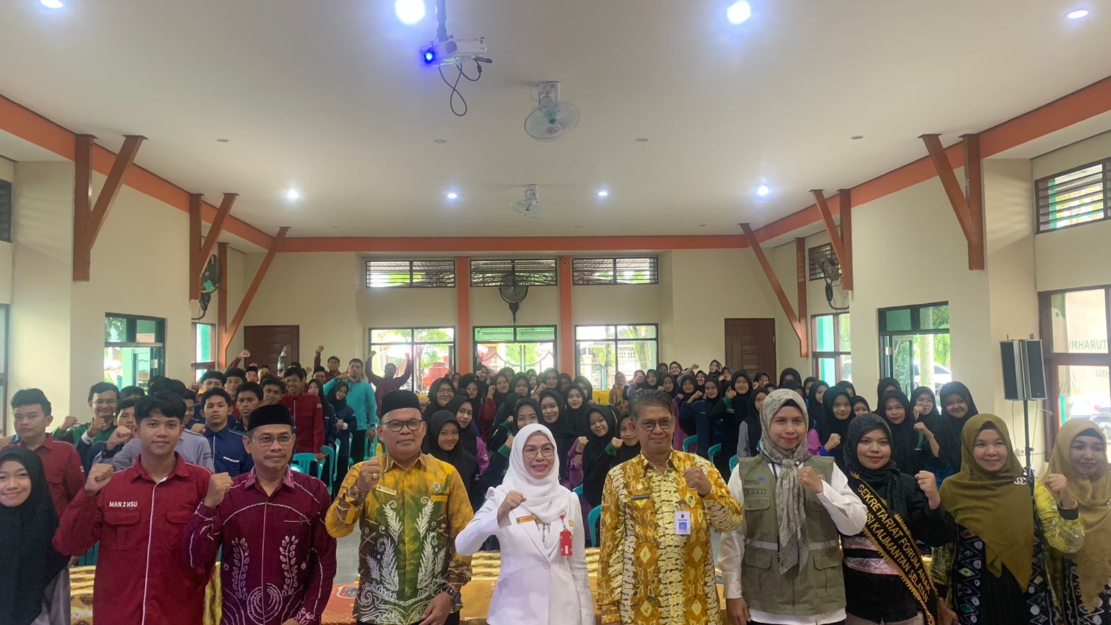 Penyuluhan Tentang “Gelar Darling” dari Dinas Pengendalian Penduduk dan keluarga Berencana dari Provinsi Kalimantan