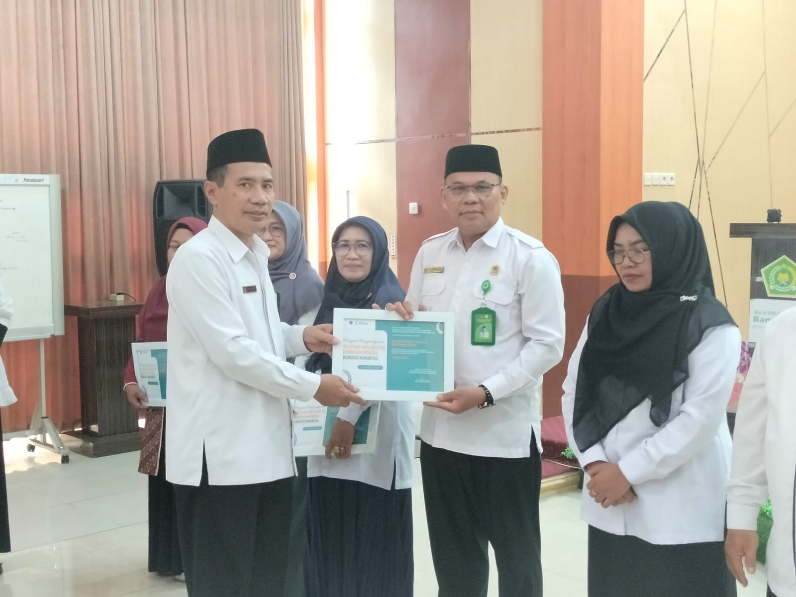 Penyerahan Piagam IKM-BK Tahun 2023
